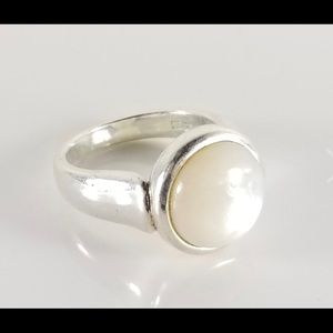 Sterling Silver Cabochon Pearl Ring size 8 new
